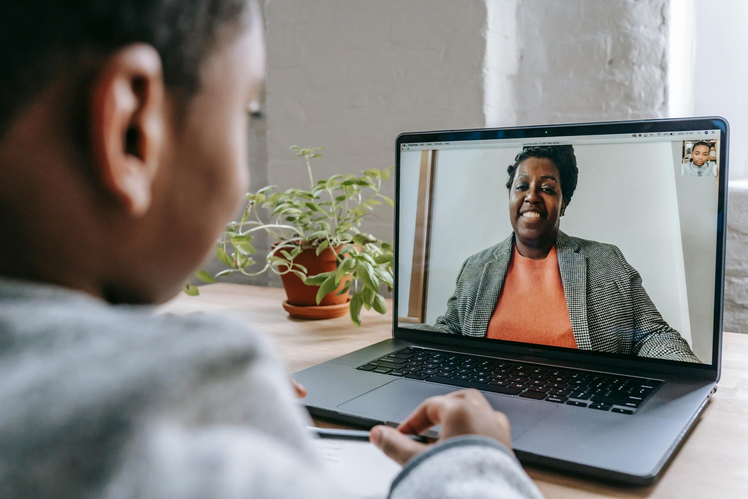 Patient and therapist on a telehealth call